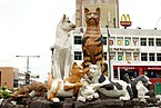 Malezja - obrazy - Kuching_Cat_Statue_-_01.  Chinatown i kultowe posągi kotów.JPG